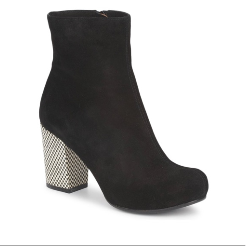 Chie Mihara Tarian-X suede boots